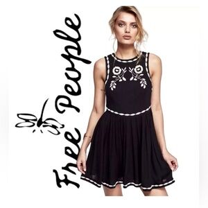 Free People Birds‎ of a Feather Black Embroidered Mini Dress Size 2